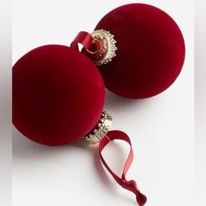H&M 2-pack Flocked Ornaments